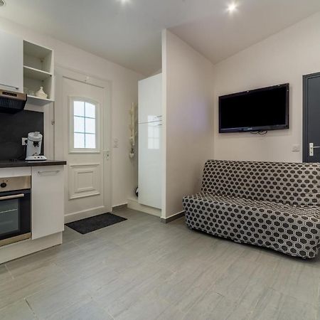 La Serenade - Appartements Confort Avec Terrasse Montreuil  Bagian luar foto