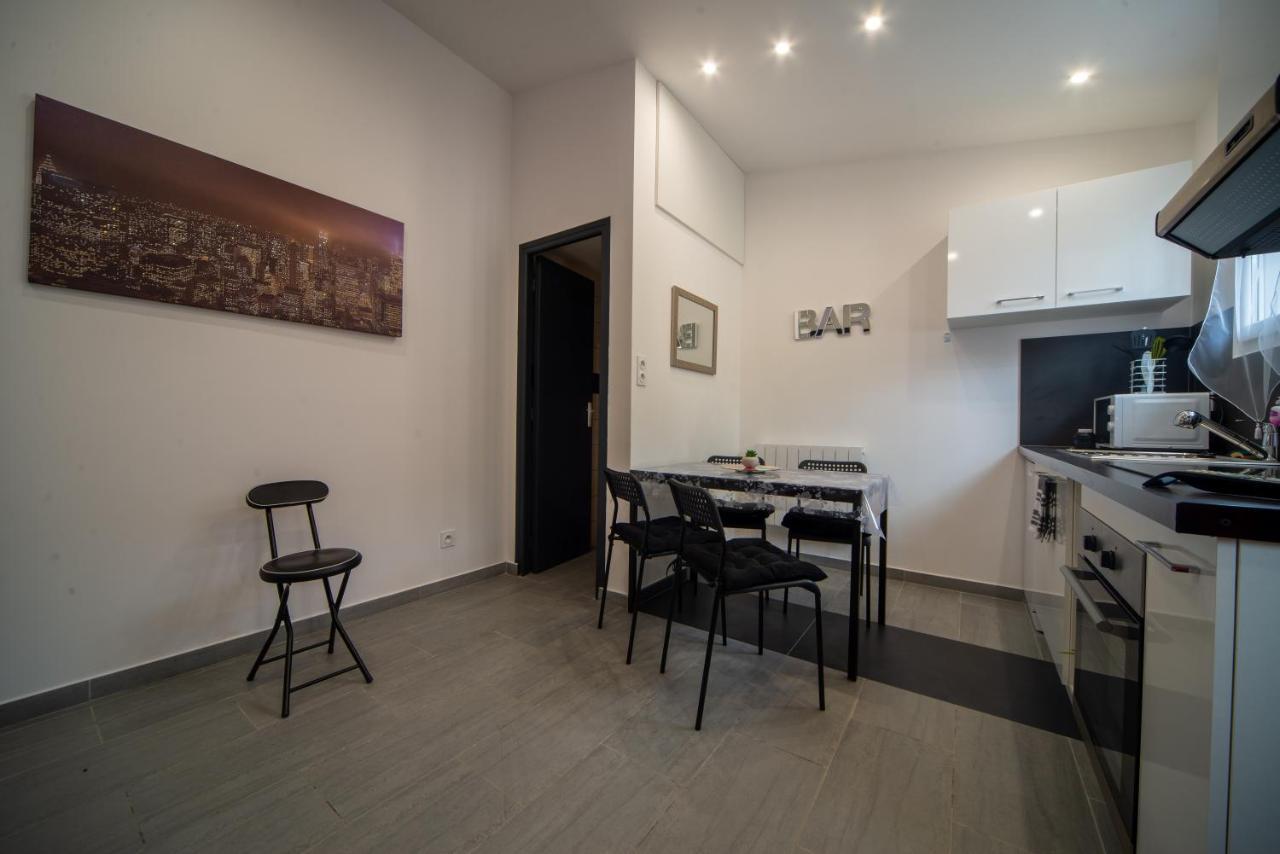 La Serenade - Appartements Confort Avec Terrasse Montreuil  Bagian luar foto